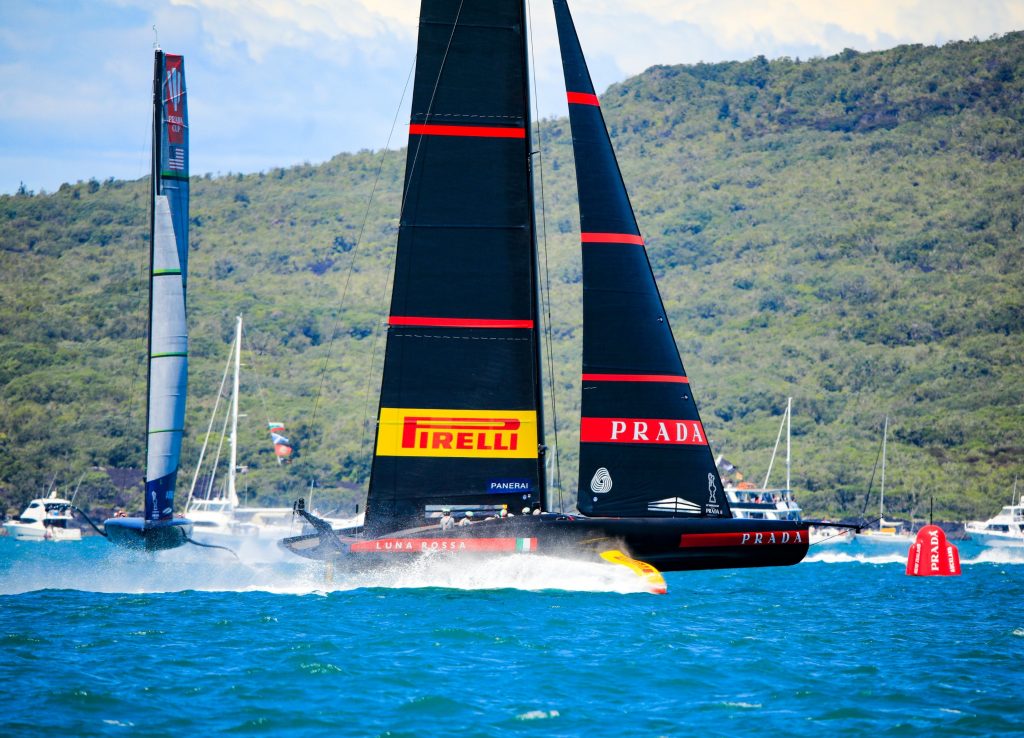 Luna rossa 21 разработанных совместно с одним знаменитым модным домом каким же