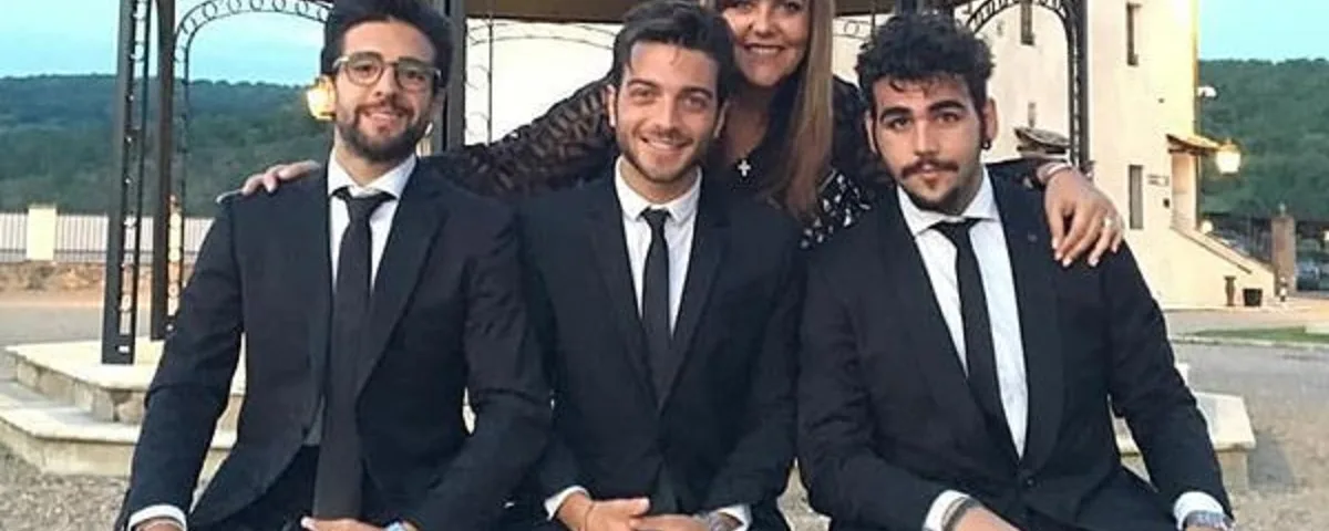 Barbara Vitali con il trio di artisti de Il Volo