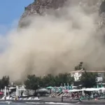 Cede costone sulla spiaggia di Monte di Procida