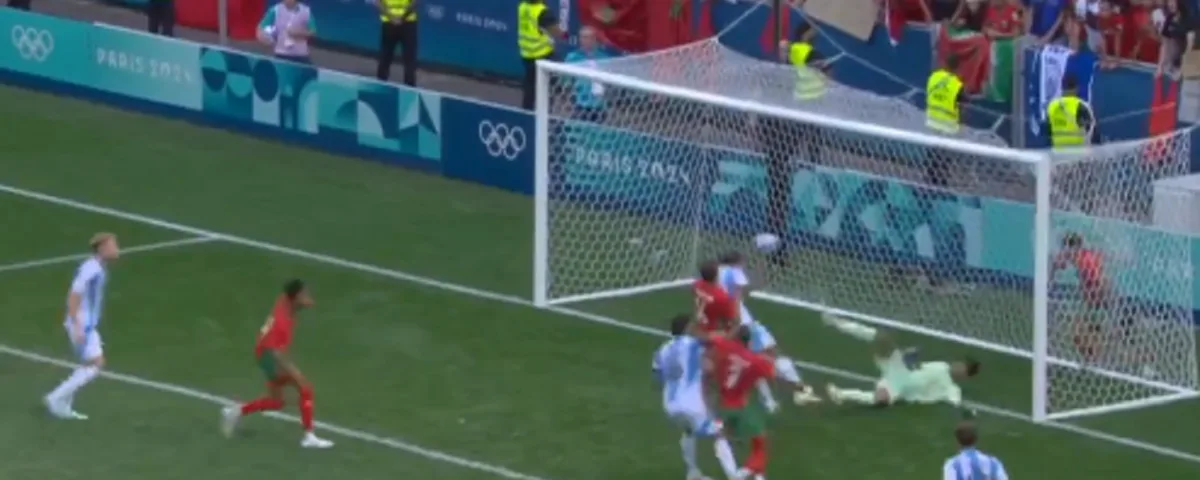 Il gol del pareggio dell'Argentina annullato dopo un'ora