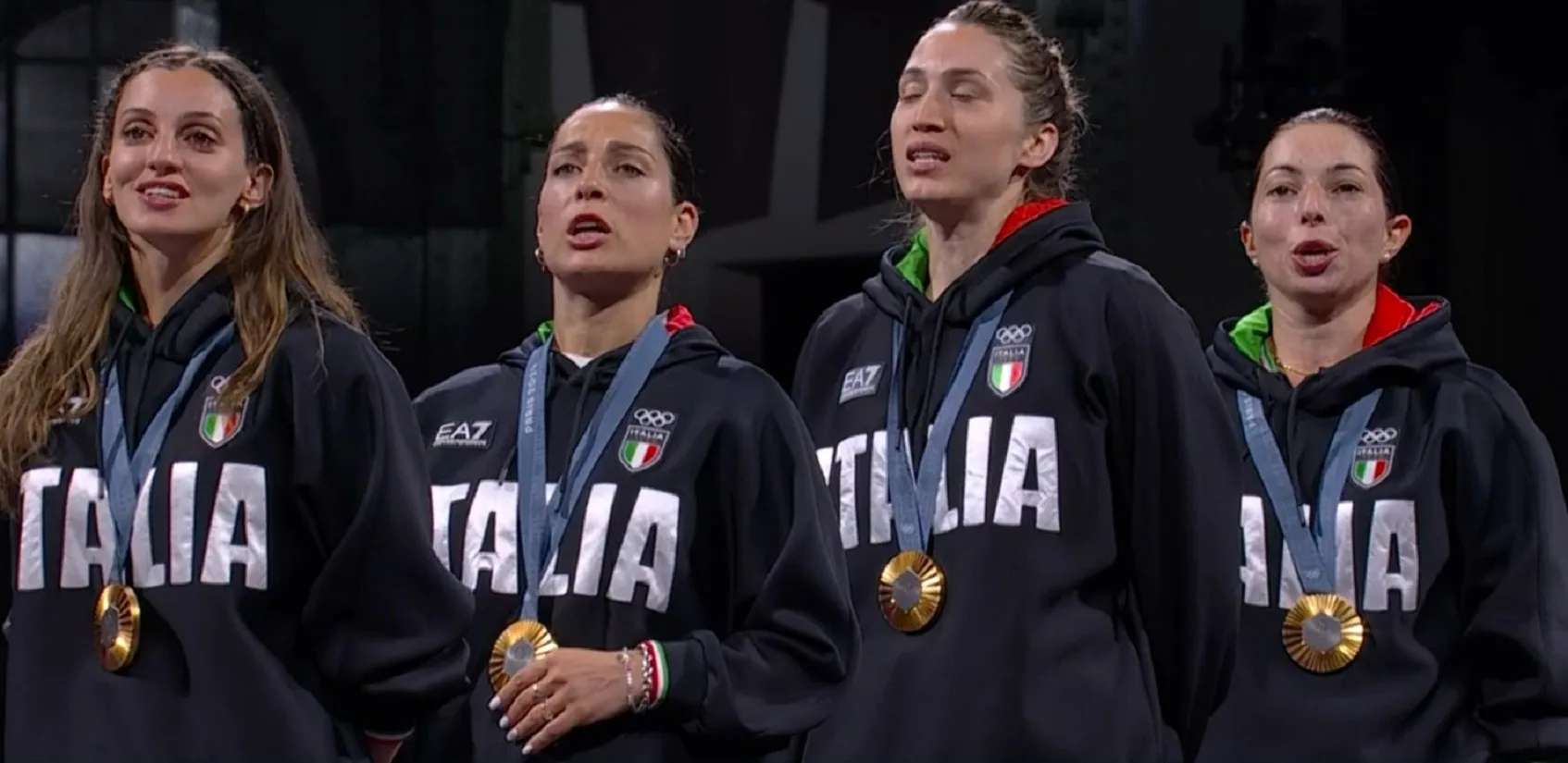 Regine di spade, le azzurre conquistano il primo storico oro nella spada a squadre