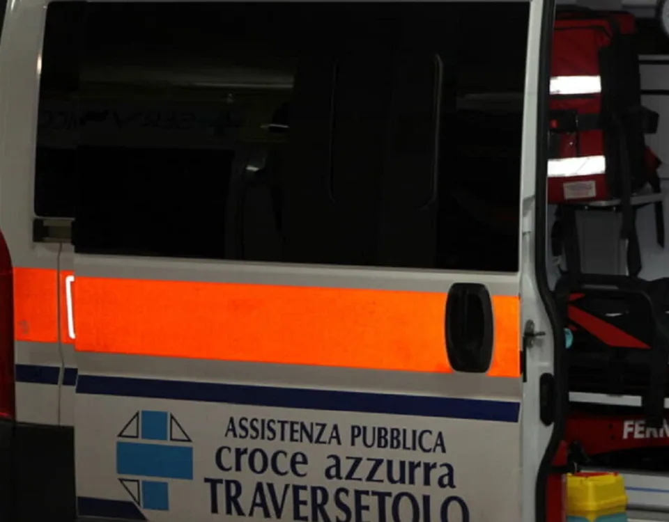 Sul posto è giunta l'ambulanza della Croce azzurra di Traversetolo