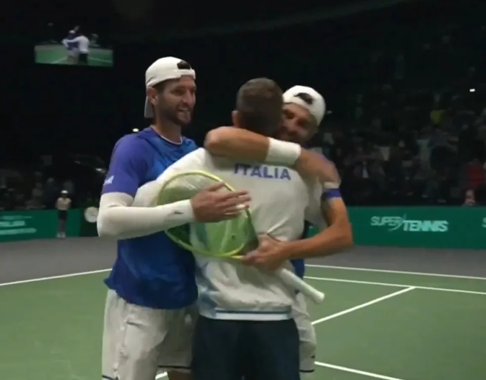 Bolelli e Vavassori trascinano il doppio alla vittoria