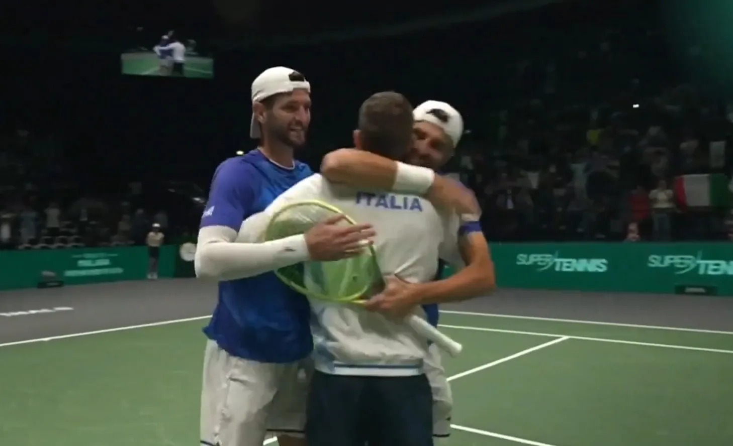 Bolelli e Vavassori trascinano il doppio alla vittoria