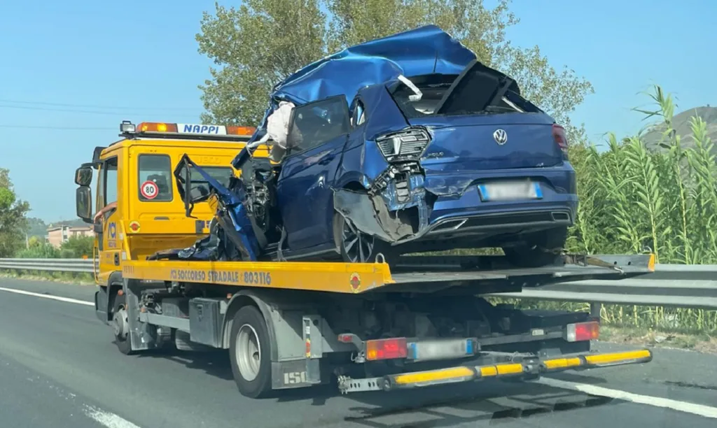 L'auto a bordo della quale viaggiava Nicola Cucciniello