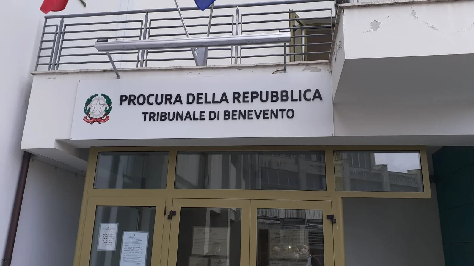 Lo zio della 15enne arrestato dopo la denuncia alla Procura della Repubblica di Benevento