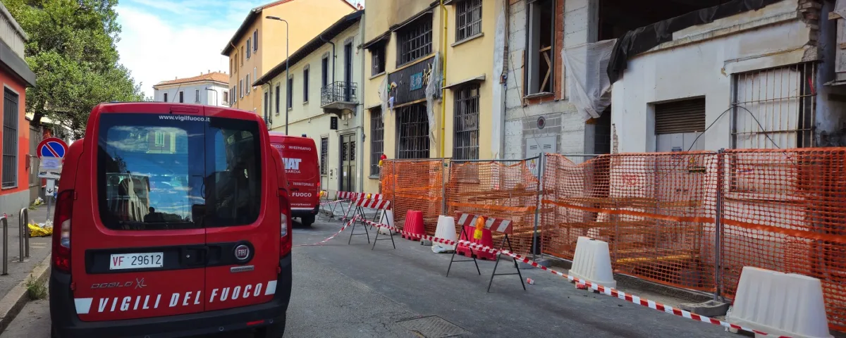 Milano: i tre giovani cinesi morti in via Cantoni per i fumi e gas tossici Foto