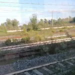 Persone non autorizzate sui binari a Villa Literno, treno costretto a fermarsi