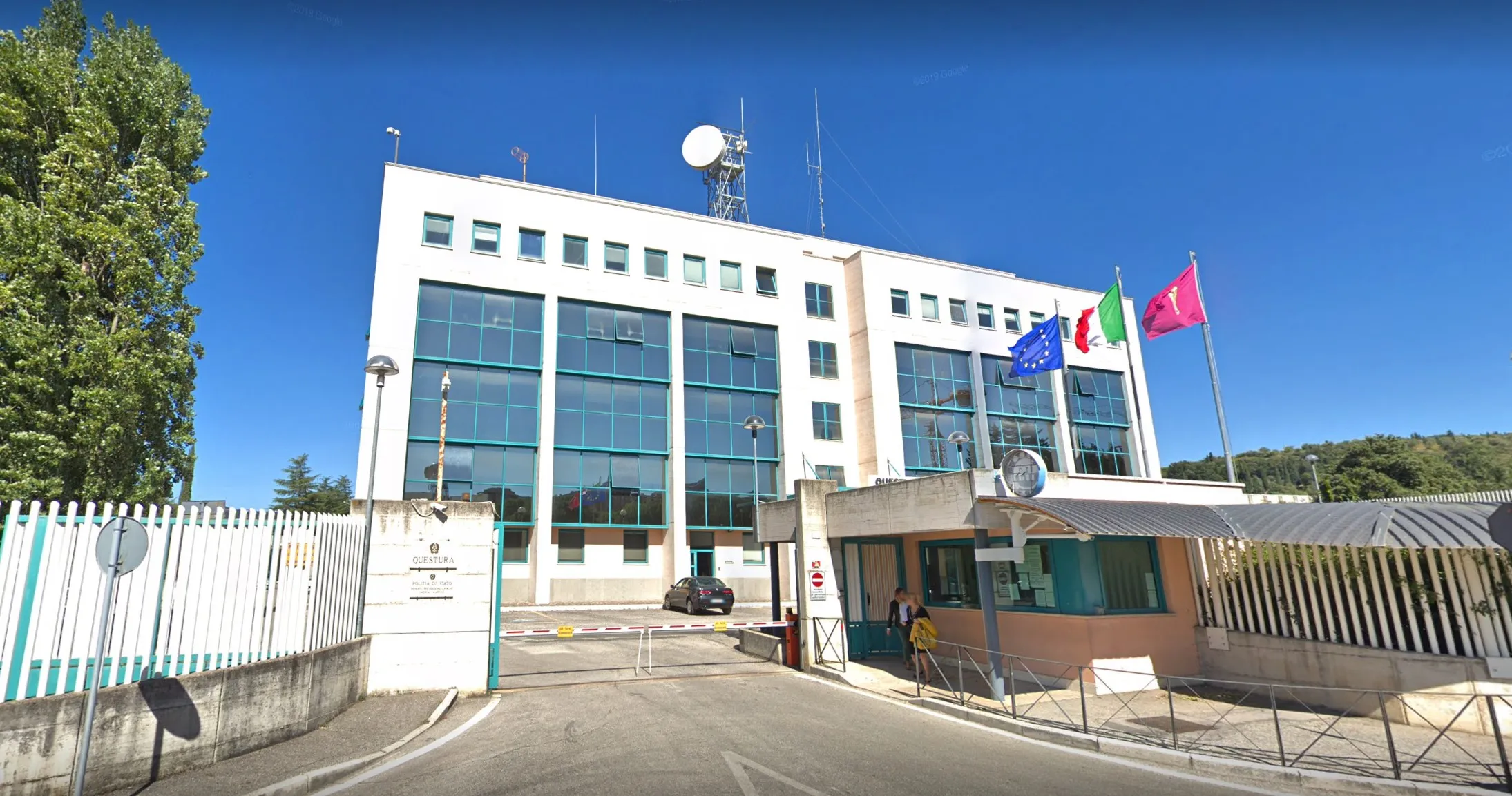 Sulla vicenda indaga anche la Polizia postale