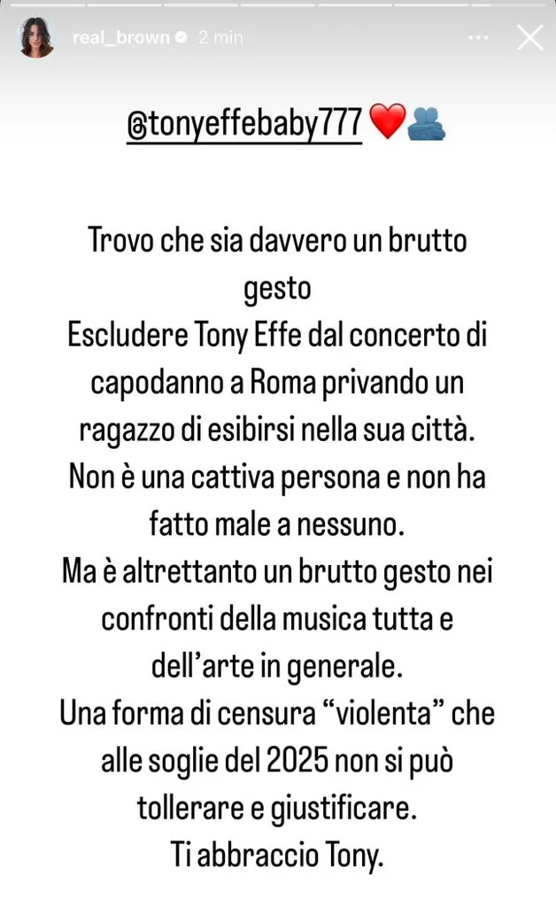 La Stories di Emma a sostegno di Tony Effe