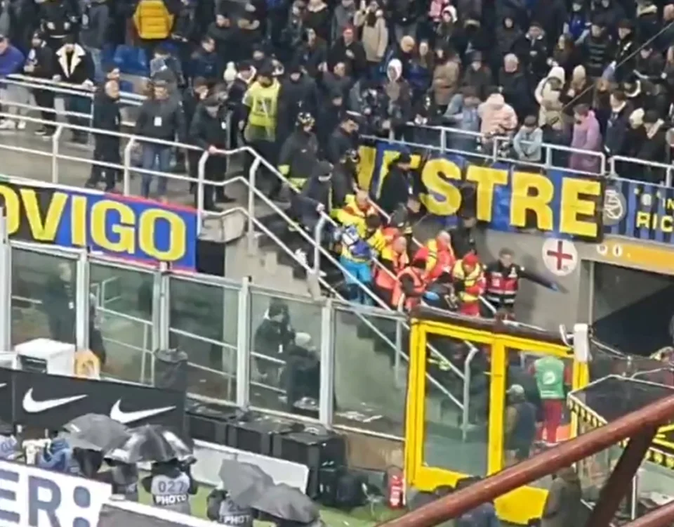 Malore sugli spalti al Meazza, Inter Udinese sospesa per alcuni minuti