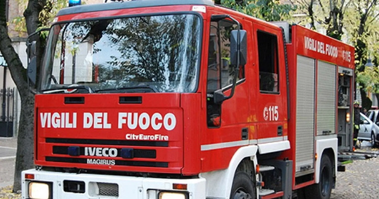 I vigili del fuoco sono stati costretti a intervenire per domare un incendio a Zola Predosa